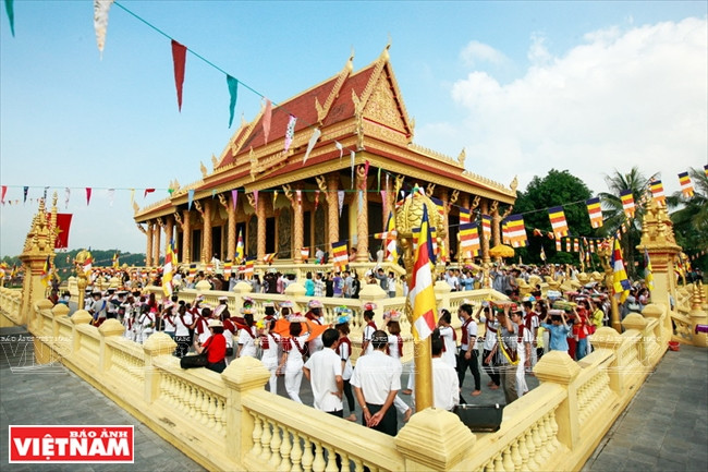 Le Festival Kathina célébré dans une pagode khmère à Hanoi ảnh 1 Le Festival Kathina célébré dans une pagode khmère à Hanoi ảnh 1