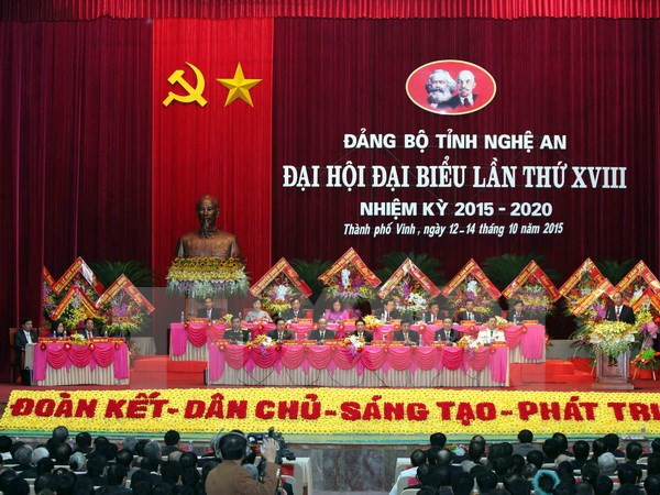 Des dirigeants vietnamiens à des congrès provinciaux du PCV ảnh 1 Des dirigeants vietnamiens à des congrès provinciaux du PCV ảnh 1