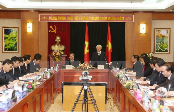 La Commission centrale de l’économie invitée à bien jouer son rôle de stratège ảnh 1 La Commission centrale de l’économie invitée à bien jouer son rôle de stratège ảnh 1