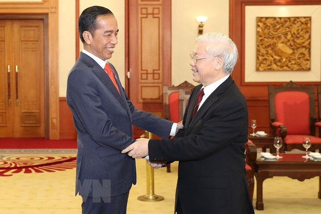 Des dirigeants reçoivent le président indonésien Joko Widodo ảnh 1 Des dirigeants reçoivent le président indonésien Joko Widodo ảnh 1