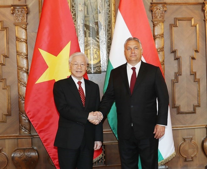 Les visites du leader du PCV créent un nouvel élan pour les relations avec la Russie et la Hongrie ảnh 2 Les visites du leader du PCV créent un nouvel élan pour les relations avec la Russie et la Hongrie ảnh 2