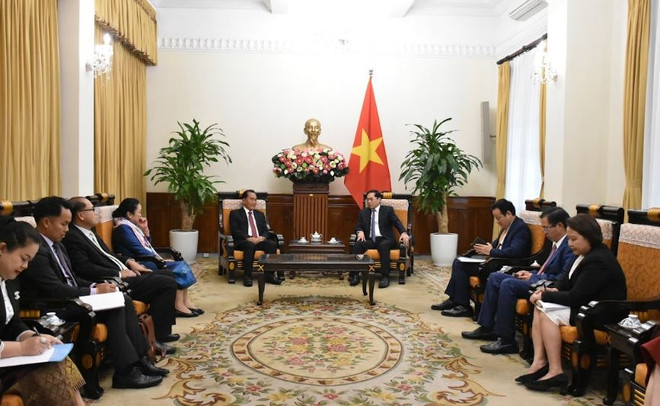 Le Vietnam et le Laos coopèrent sur le travail lié à leurs ressortissants à l’étranger ảnh 1