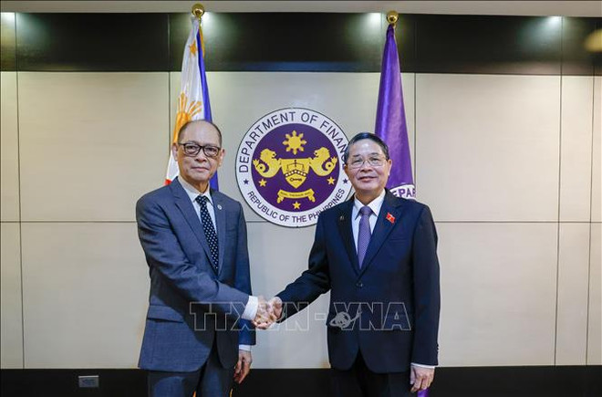 Le vice-président de l’AN Nguyen Duc Hai rencontre aux Philippines des personnalités de plusieurs pays ảnh 1 Le vice-président de l’AN Nguyen Duc Hai rencontre aux Philippines des personnalités de plusieurs pays ảnh 1