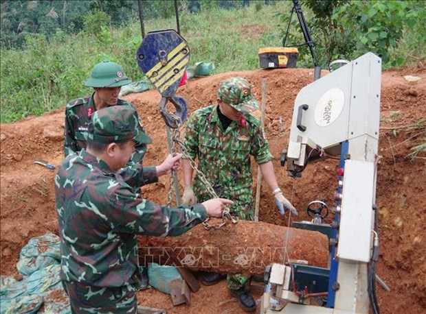 Deux bombes datant de la guerre neutralisées en toute sécurité à Quang Tri ảnh 1 Deux bombes datant de la guerre neutralisées en toute sécurité à Quang Tri ảnh 1