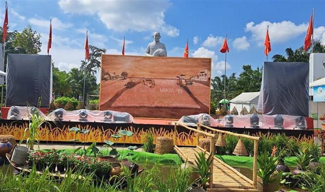 Le plus grand tableau à base de riz ST du Vietnam établi à Soc Trang ảnh 1 Le plus grand tableau à base de riz ST du Vietnam établi à Soc Trang ảnh 1