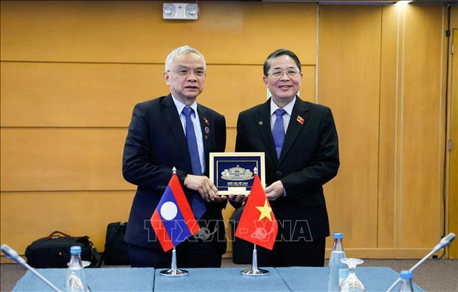 Le vice-président de l’AN Nguyen Duc Hai rencontre aux Philippines des personnalités de plusieurs pays ảnh 2 Le vice-président de l’AN Nguyen Duc Hai rencontre aux Philippines des personnalités de plusieurs pays ảnh 2