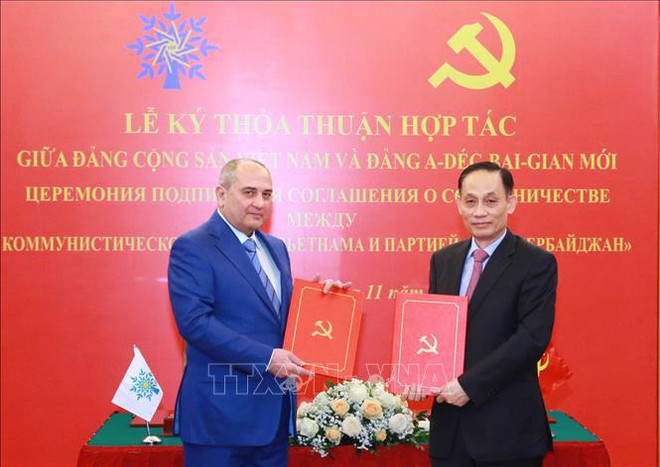 Consolidation de l'amitié traditionnelle entre le Vietnam et l'Azerbaïdjan ảnh 1 Consolidation de l'amitié traditionnelle entre le Vietnam et l'Azerbaïdjan ảnh 1