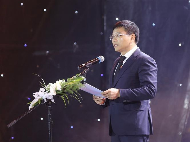 Cérémonie en hommage aux victimes des accidents de la route ảnh 2 Cérémonie en hommage aux victimes des accidents de la route ảnh 2