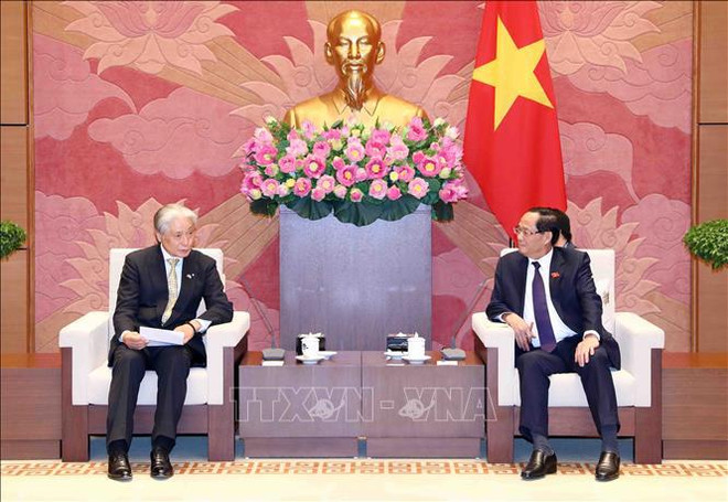 Le vice-président de l’AN Tran Quang Phuong reçoit le gouverneur de la préfecture japonaise de Tochigi ảnh 1 Le vice-président de l’AN Tran Quang Phuong reçoit le gouverneur de la préfecture japonaise de Tochigi ảnh 1