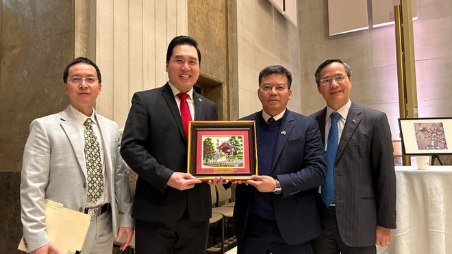 Evénement culturel marquant les 50 ans des relations diplomatiques Vietnam-Canada ảnh 1 Evénement culturel marquant les 50 ans des relations diplomatiques Vietnam-Canada ảnh 1