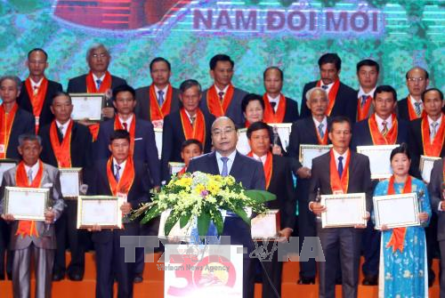 Le chef du gouvernement salue le talent, la créativité des agriculteurs vietnamiens ảnh 1 Le chef du gouvernement salue le talent, la créativité des agriculteurs vietnamiens ảnh 1