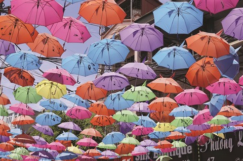 Les parapluies de Van Phuc font tourner les têtes ảnh 1 Les parapluies de Van Phuc font tourner les têtes ảnh 1