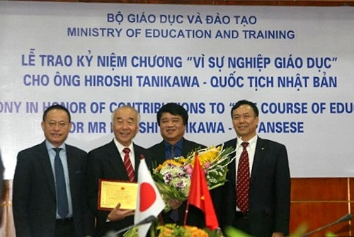 Le président de l'Association asiatique d'Éducation et d'Amitié à l'honneur ảnh 1 Le président de l'Association asiatique d'Éducation et d'Amitié à l'honneur ảnh 1