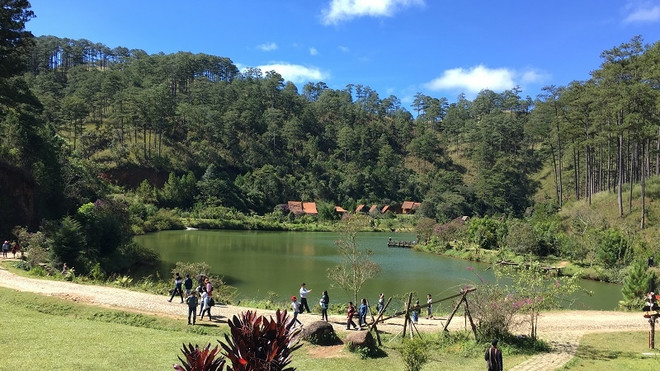 Ouverture de la Semaine culturelle et touristique de Kon Tum 2017 ảnh 1 Ouverture de la Semaine culturelle et touristique de Kon Tum 2017 ảnh 1