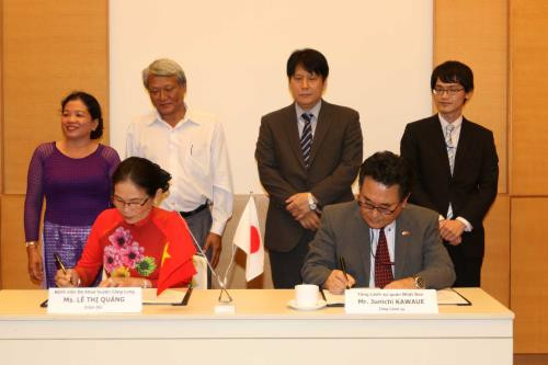 Le Japon accorde plus de près de 345 millions de dollars d'APD au Vietnam ảnh 1