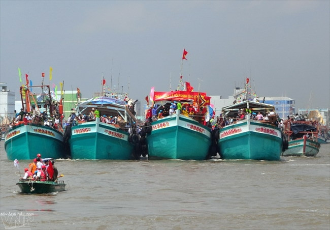 Ambiance chaleureuse à la fête de Nghinh Ông à Cà Mau ảnh 1 Ambiance chaleureuse à la fête de Nghinh Ông à Cà Mau ảnh 1