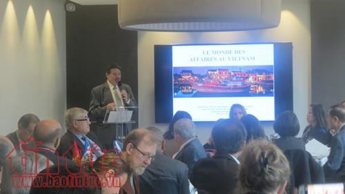Table ronde sur l'investissement et l'export au Vietnam en France ảnh 1 Table ronde sur l'investissement et l'export au Vietnam en France ảnh 1