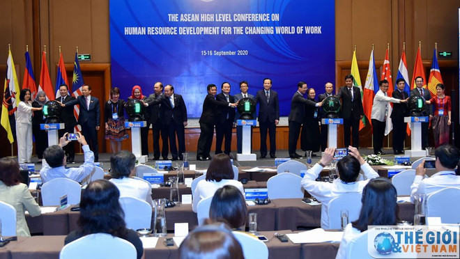L'ASEAN souligne l'importance du développement des ressources humaines ảnh 1 L'ASEAN souligne l'importance du développement des ressources humaines ảnh 1