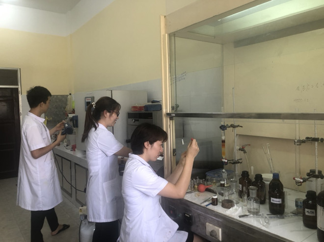 Le Vietnam développe en laboratoire un médicament contre le Covid-19 ảnh 1 Le Vietnam développe en laboratoire un médicament contre le Covid-19 ảnh 1