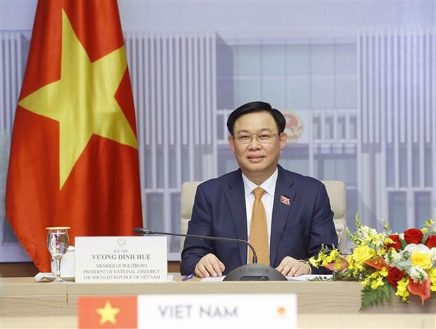 Le Japon est un partenaire stratégique de premier rang du Vietnam ảnh 1