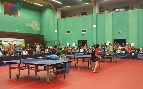 Tournoi d’amitié de ping-pong des Vietnamiens en Europe ảnh 1 Tournoi d’amitié de ping-pong des Vietnamiens en Europe ảnh 1