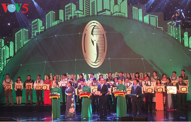 Lancement du mois d’action pour l’environnement au Vietnam ảnh 1