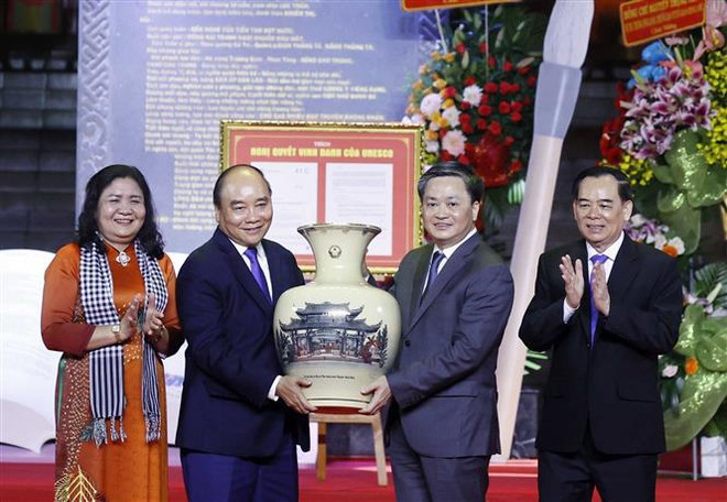 Célébration du 200e anniversaire de la naissance du poète Nguyên Dinh Chiêu à Bên Tre ảnh 1 Célébration du 200e anniversaire de la naissance du poète Nguyên Dinh Chiêu à Bên Tre ảnh 1