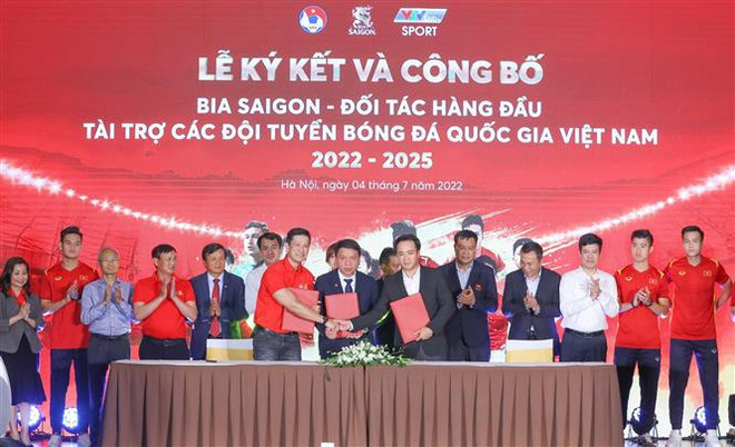 Sabeco devient le partenaire exclusif des équipes nationales de football ảnh 2 Sabeco devient le partenaire exclusif des équipes nationales de football ảnh 2