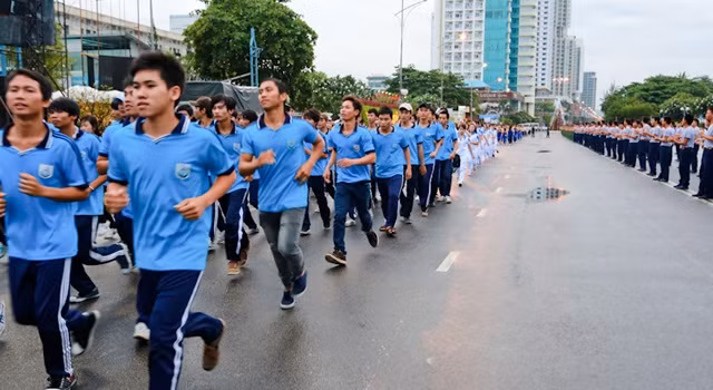 Plus de 363 milliards de dongs pour améliorer la taille des Hanoïens ảnh 1