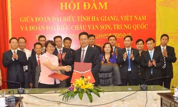 Vietnam-Chine: Intensifier les échanges économiques entre provinces frontalières ảnh 1