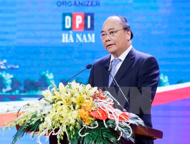 Dix entreprises s'engagent à investir 17.000 milliards de dongs à Ha Nam ảnh 1