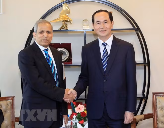 Le président Trân Dai Quang rencontre des dirigeants bangladais ảnh 2