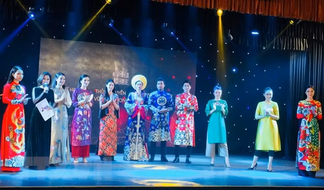 Le 5e Festival de l'"Ao dai" de Hô Chi Minh-Ville va débuter le 3 mars ảnh 1