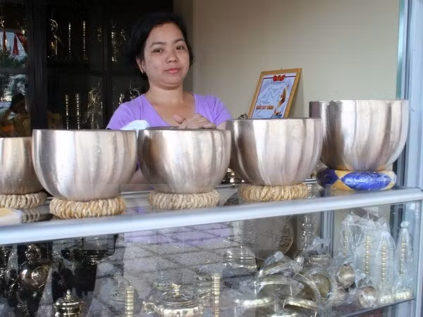 Le 7e festival des métiers traditionnels de Huê débute ảnh 1