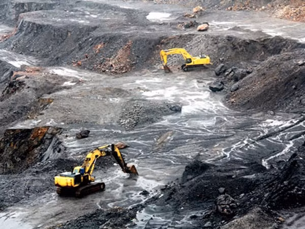 Inondations à Quang Ninh: plus de 1.000 milliards de dongs de dégâts pour Vinacomin ảnh 1