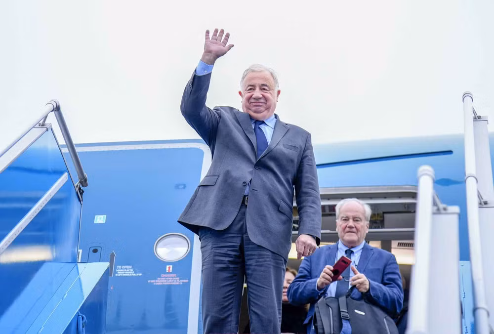  Le président du Sénat français Gérard Larcher entame sa visite officielle au Vietnam ảnh 1
