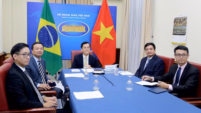 Vietnam-Brésil : consultation politique au niveau de vice-ministre des Affaires étrangères ảnh 1