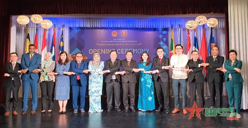 Ouverture de la 57e réunion de la Commission de l’ASEAN sur la culture et l’information ảnh 1