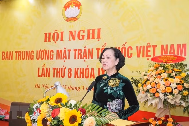 La permanente du Secrétariat Truong Thi Mai souligne le rôle du Front de la Patrie du Vietnam ảnh 1