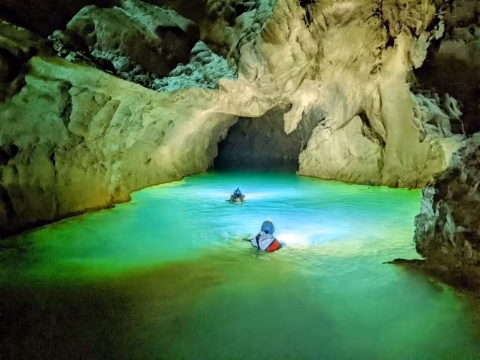 Plus de 3.300 m de nouvelles grottes découverte à Quang Binh ảnh 1 Plus de 3.300 m de nouvelles grottes découverte à Quang Binh ảnh 1