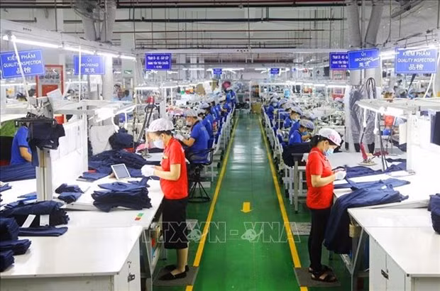 Le Vietnam draine près de 3,1 milliards de dollars d’IDE en janviet et février ảnh 1