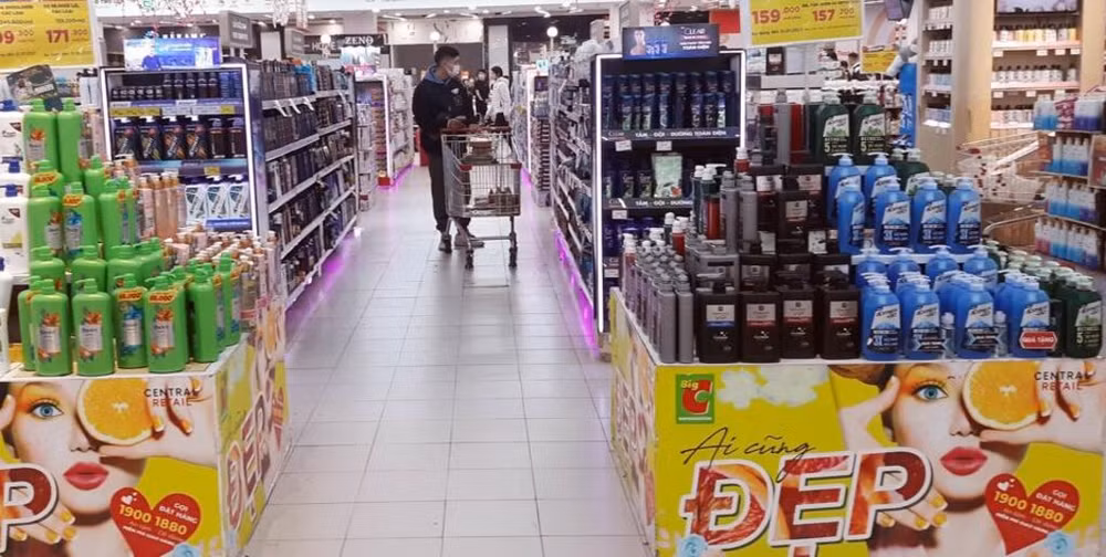 Effervescence aux marchés aux fleurs et dans les boutiques de cadeaux ảnh 2