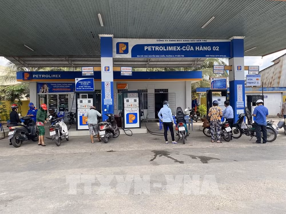 Proposition de réduire de 50% la taxe de protection de l'environnement sur les carburants ảnh 1