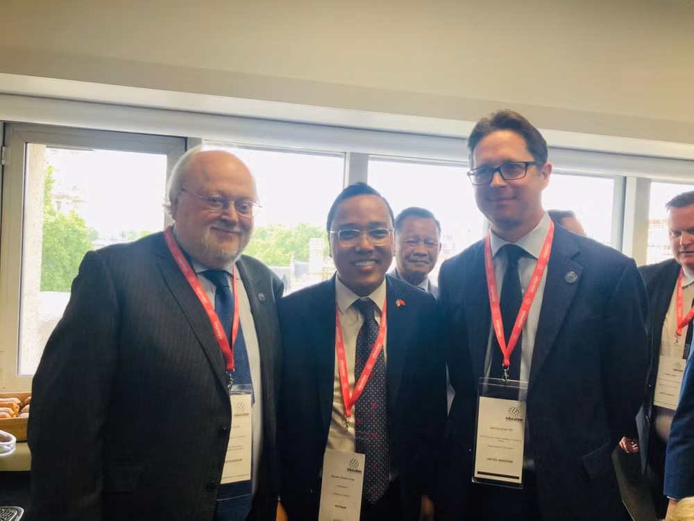 Le Vietnam participe au Forum mondial de l'éducation 2022 à Londres ảnh 1