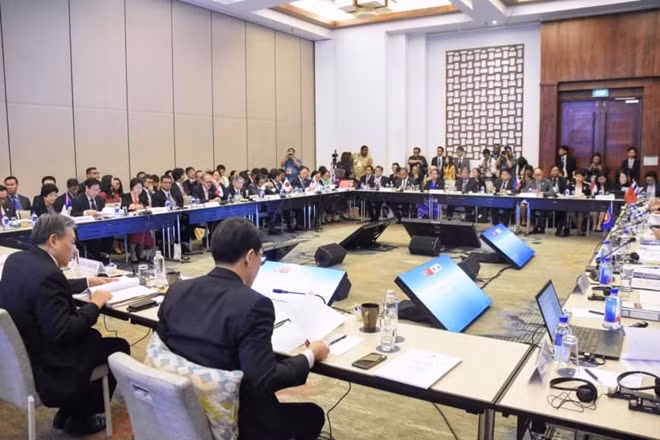L'ASEAN + 3 propose des mesures pour faire face à la crise financière ảnh 1