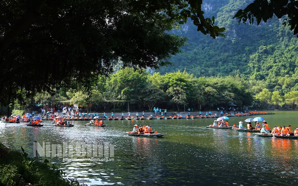 Le Vietnam accueille 3 millions de touristes lors des jours fériés de la Fête nationale ảnh 1