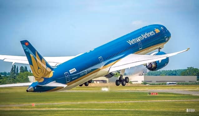 Vietnam Airlines lance un programme promotionnel à l'occasion de la réouverture du tourisme ảnh 2