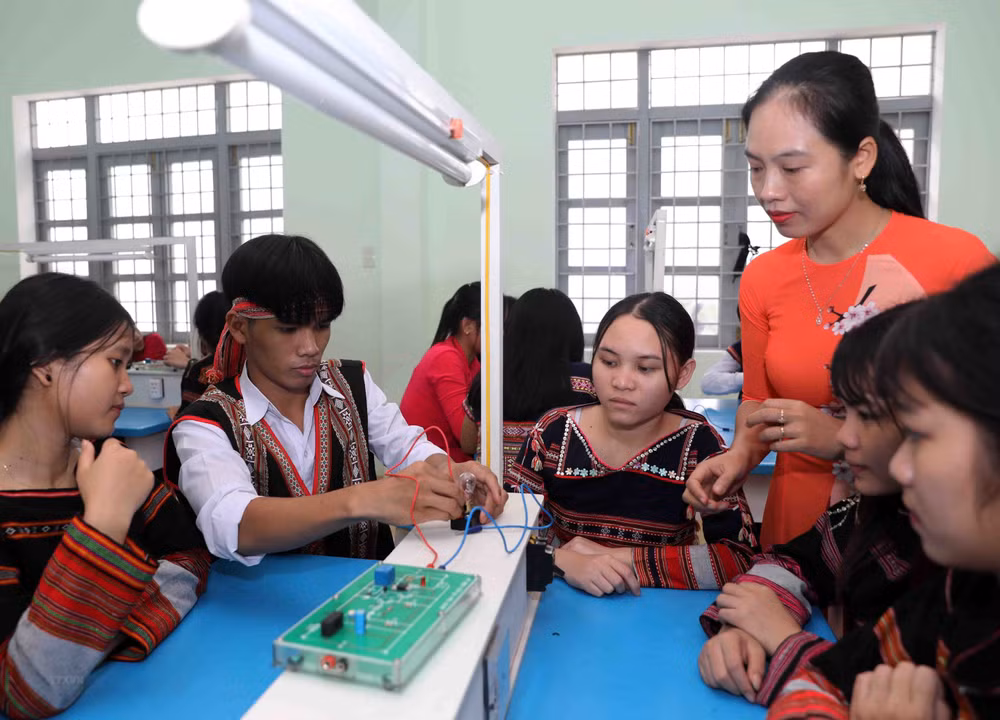 La protection sociale contribue à réduire le risque de travail des enfants ảnh 2