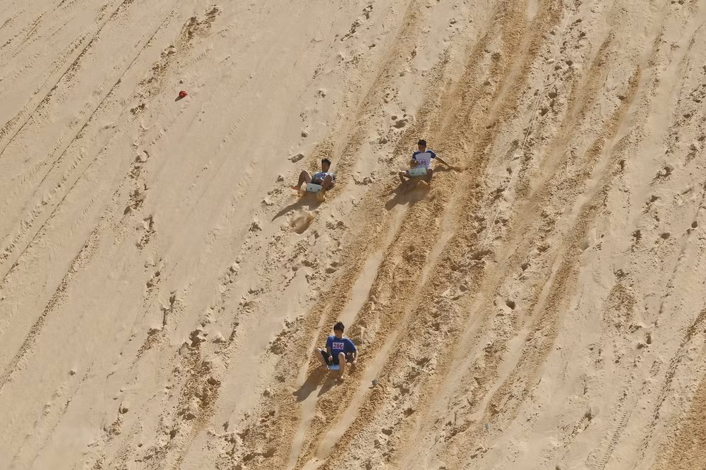 Beauté époustouflante des célèbres dunes de sable de la province de Binh Thuan ảnh 2
