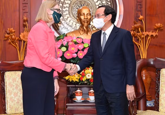 Renforcement de la coopération entre Ho Chi Minh-Ville et Cuba et l'Australie ảnh 2